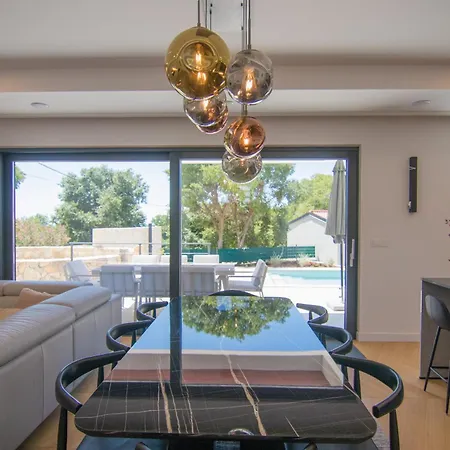 Lumiere Villa Garica